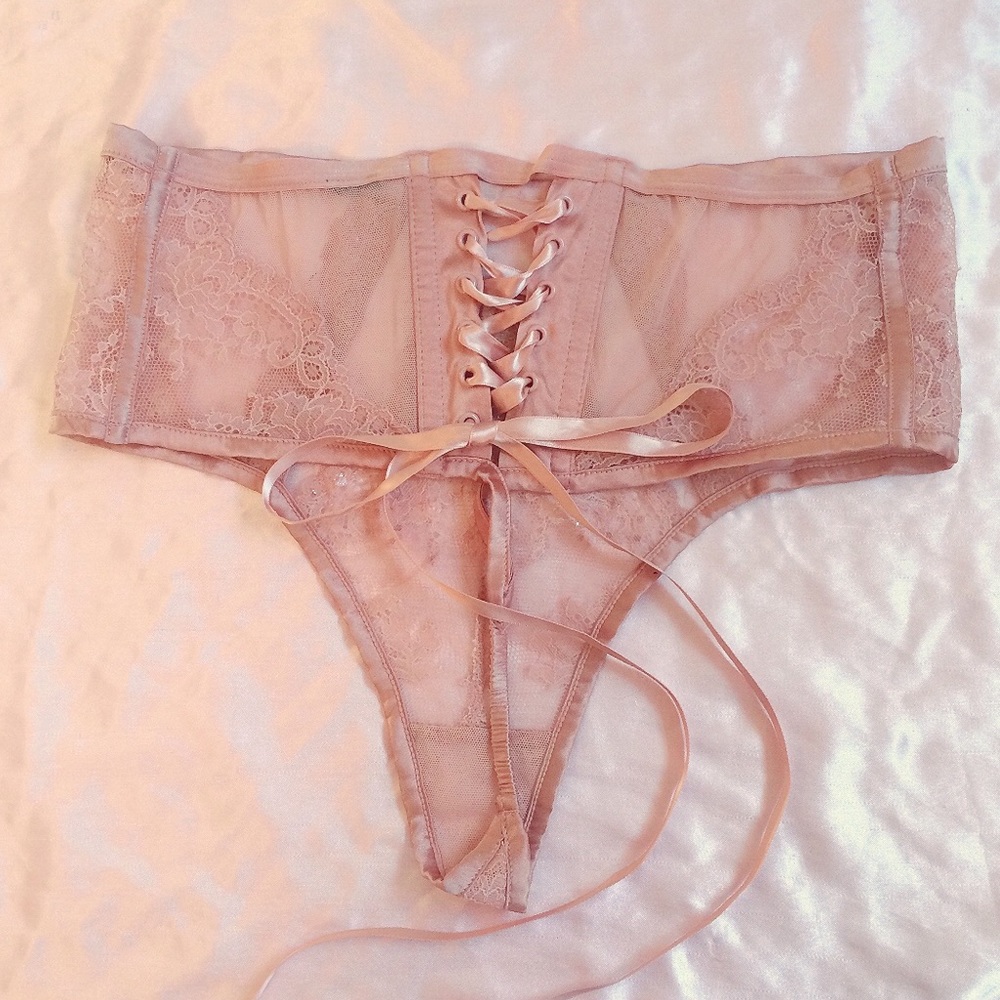 ❤️ VS Designer Collection Rose Set - Picture 5 of 8